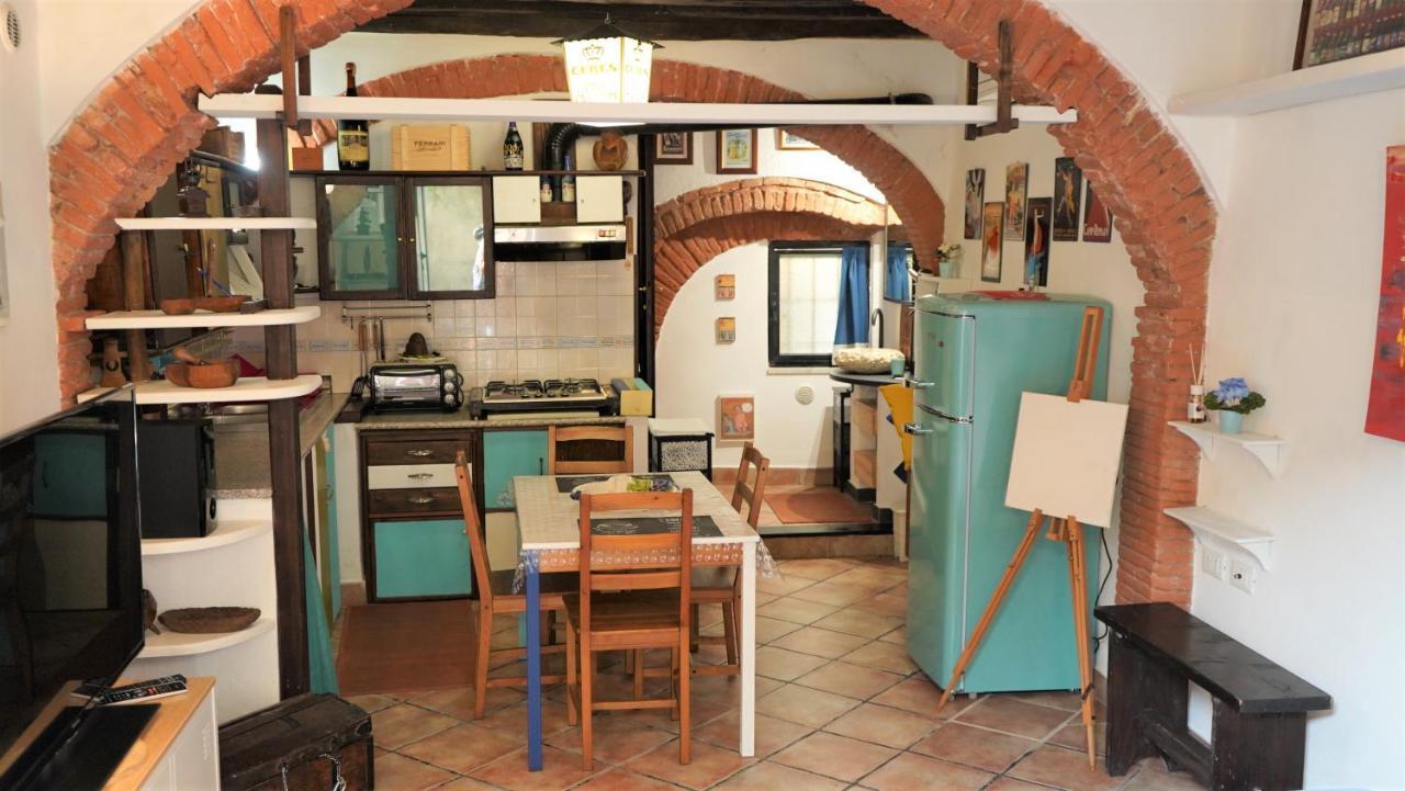 La Taverna Di Gianni Near The Beach Italy Riviera Савона Экстерьер фото