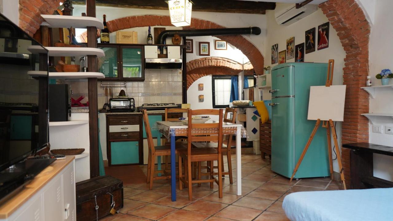 La Taverna Di Gianni Near The Beach Italy Riviera Савона Экстерьер фото
